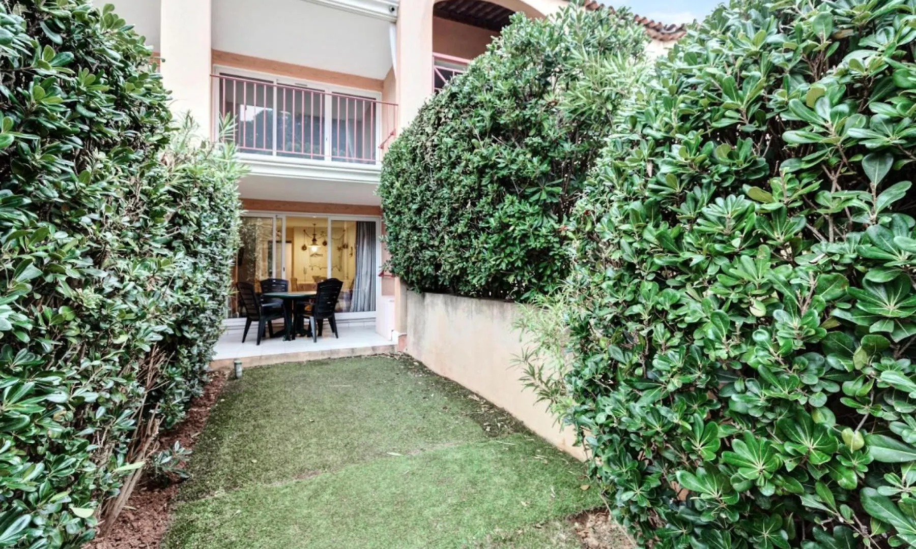 Residence La Pinede - Maeva Home - Appartement 2 Pieces 5 Personnes - Confort Mae-6327 Hyeres 0*,  France