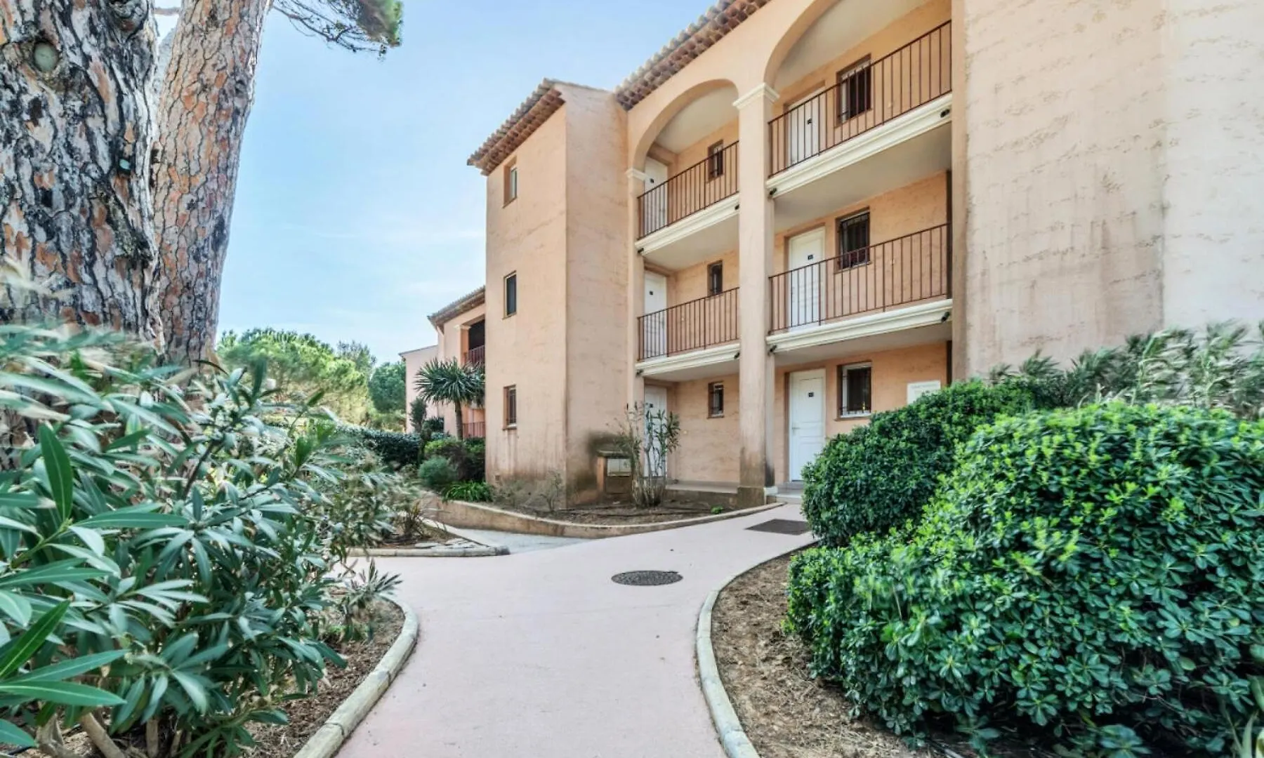 Apartment Residence La Pinede - Maeva Home - Appartement 2 Pieces 5 Personnes - Confort Mae-6327 Hyeres France